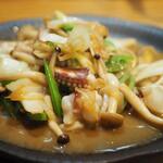 卓 - イカ下足バター炒めその３