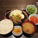 Fukufukuya - 日替わり定食(焼肉)700円+キムチ100円 202203