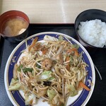 うかいや - ホルモンうどん定食