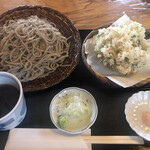 蕎麦 匠 - いやー近くに、こんなに美味しい、お蕎麦屋さんがあったなんてとにかく美味しいです。ただ麺の量が大盛りでも少ない気がします。