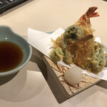 御料理 中村 - 天ぷら！今日はこごみ、わかめ、いわし、ふきのとうの季節のものが入ってました！