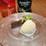 chocolate brownie and vanilla ice cream