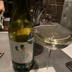 北海道焼肉 北うし - 白はグラスで