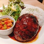 肉の溶岩グリル&横浜地野菜 H.B's nest - 手ごねビーフハンバーグ溶岩焼プレート♪