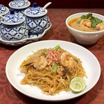 [P-SET] Pad Thai & Tom Yum Goong