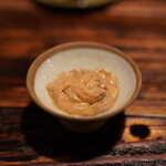 酒盃 - 塩辛：アラカルトから