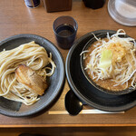 どてちん - つけ麺(中盛)  830円