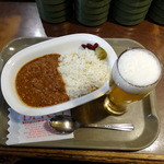 BERG - 五穀米と十種野菜のカレー504円+生ビール315円