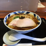 食煅 もみじ - 中華そば、大盛り、850円＋100円。