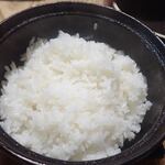 町家ゲストハウス三輪 - ●ごはんは土鍋から。量はそこそこありますミャ