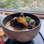 みのう山荘 - スペアリブ豚汁膳（2,300円）の豚汁