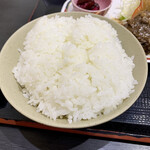 焼肉山吉 - ご飯(大) なかなかの大盛り！
※・大・中・小から選択可能！(追加料金無し)