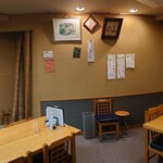 やぶ善 - 玄関入った正面。こちらの中華麺はラーメン評論家も評価した絶品。