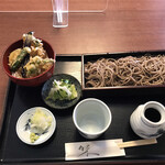 Roku Shirou - せいろ蕎麦（税込み７５０円）と小盛り天丼（４５０円）