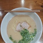 麺謹製3L's - らーめん(ばりかた)