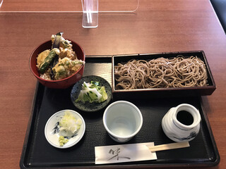 Roku Shirou - せいろ蕎麦（税込み７５０円）と小盛り天丼（４５０円）