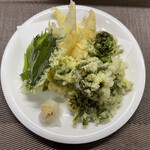 食彩厨房 甚兵衛 - さよりと蕗の薹天ぷら