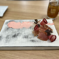 TamY - 魚の漬け風、クリームチーズに梅肉を交ぜたソース