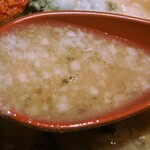 火の国文龍 - 背脂たっぷりスープ