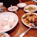 Honkon Tei - 海老と豆腐煮込み
