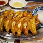 寺岡商店 - ニンニク餃子