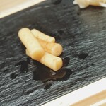 まんてん鮨 - ゴボウのカツオ漬け