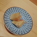 まんてん鮨 - カツオ出汁で煮たタケノコ