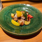 榮料理店 - 若鳥の炭火焼き