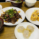 華風料理一芳亭 - この焼売の皮と春巻の皮がポイント✨✨