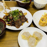 華風料理一芳亭 - キモのテリヤキ＆焼売＆春巻き♡♡ᵕ̈*⑅