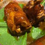 榮料理店 - てびち揚げ