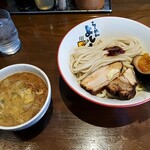 らーめん　よし丸 - つけ麺