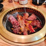 Kokusan Gyuu Yakiniku Tabe Houdai Niku Shou Sakai - 