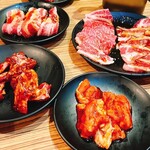 Kokusan Gyuu Yakiniku Tabe Houdai Niku Shou Sakai - 