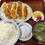 高千穂 - 餃子定食(八個)