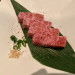 老舗精肉店直送 岡崎焼肉 飛騨牛の奴隷 - 