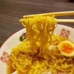 h Gyuukushi Sakaba Gori Kushi - 麺リフトアップ