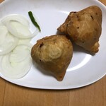 プリンスフードコーナー - シンガラ:同朋のおやじがママチャリをキッて止めて買い食いしていく人気商品