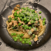 オッジ ダルマット 西麻布店 - 暖かいパスタ
