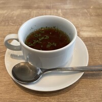 キッチン 大宮 MARK IS みなとみらい店 - オニオンスープ
