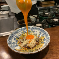 虎峰 - よだれ牛からの麺投入、卵黄＋黒トリュフがけ