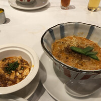 個室中華 頤和園 溜池山王店 - 