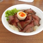 Gyouza Semmon Tenka Watoan - テイクアウトのローストビーフ丼