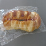 JAL PLAZA - ウインナーロール216円