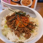 味珍 - 台湾飯。これは、いい！。混ぜて食べる。辛くはない。