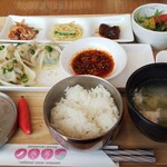 Ogu N - 韓国式餃子定食