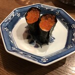 天びん棒 - いくらにぎり（２貫/400円～）