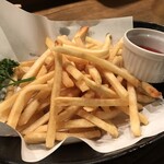 天びん棒 - ポテトフライ（400円）