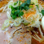 無弐 - チャーシュー、ヤサイ、卵