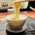 きう - ◎スープは鶏ガラと根菜、牛すじ、白味噌とグリーンカレー。最高に美味いラーメン。